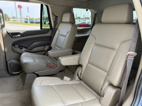 Used 2020 Chevrolet Tahoe LT w/ Luxury Package AWD/4WD image 25