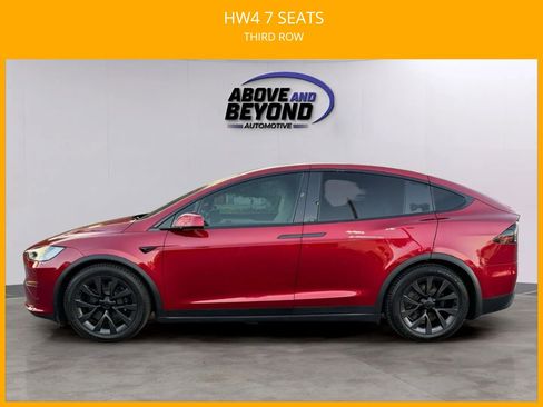 Used 2023 Tesla Model X image 4