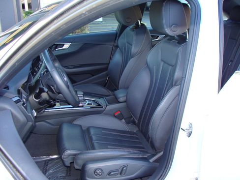 Used 2023 Audi A4 2.0T Premium w/ Convenience Package image 7