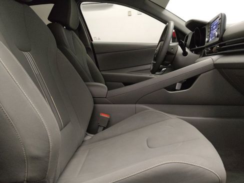 Used 2023 Hyundai Elantra SEL FWD image 21