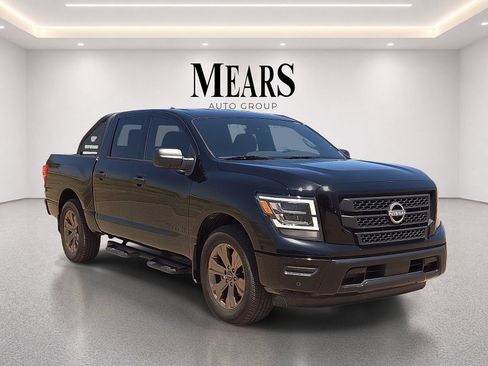 Used 2024 Nissan Titan SV w/ SV Bronze Edition Package RWD image 7