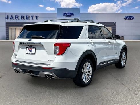 Used 2021 Ford Explorer King Ranch w/ Premium Technology Package AWD/4WD image 7