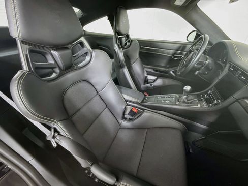 Certified 2019 Porsche 911 GT3 RWD image 24