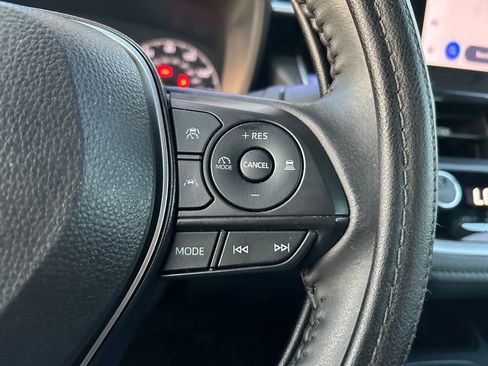 Used 2024 Toyota Corolla SE FWD image 18