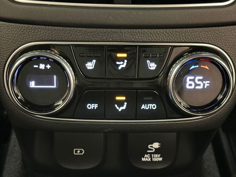 Used 2022 Genesis GV70 3.5T Sport w/ Sport Prestige Package AWD/4WD image 22