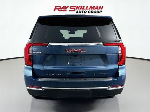 Used 2025 GMC Yukon Elevation AWD/4WD image 6