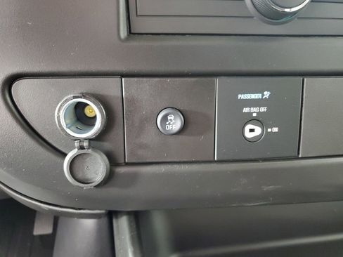 New 2026 Chevrolet Express 3500 Extended w/ Driver Convenience Package image 18