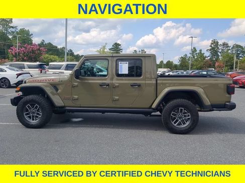 Used 2025 Jeep Gladiator Mojave AWD/4WD image 10