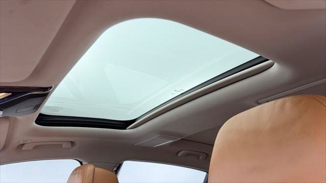 Used 2022 BMW 740i w/ Premium Package RWD image 32