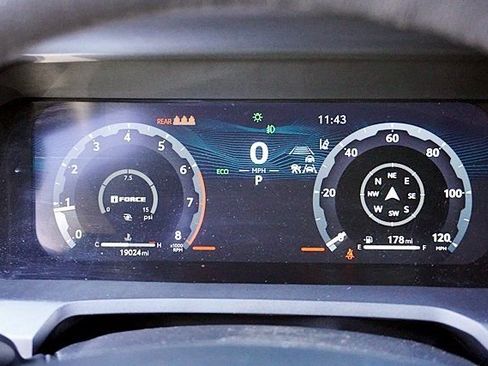 Used 2024 Toyota Tacoma TRD Off-Road w/ TRD Off Road Upgrade Package image 32