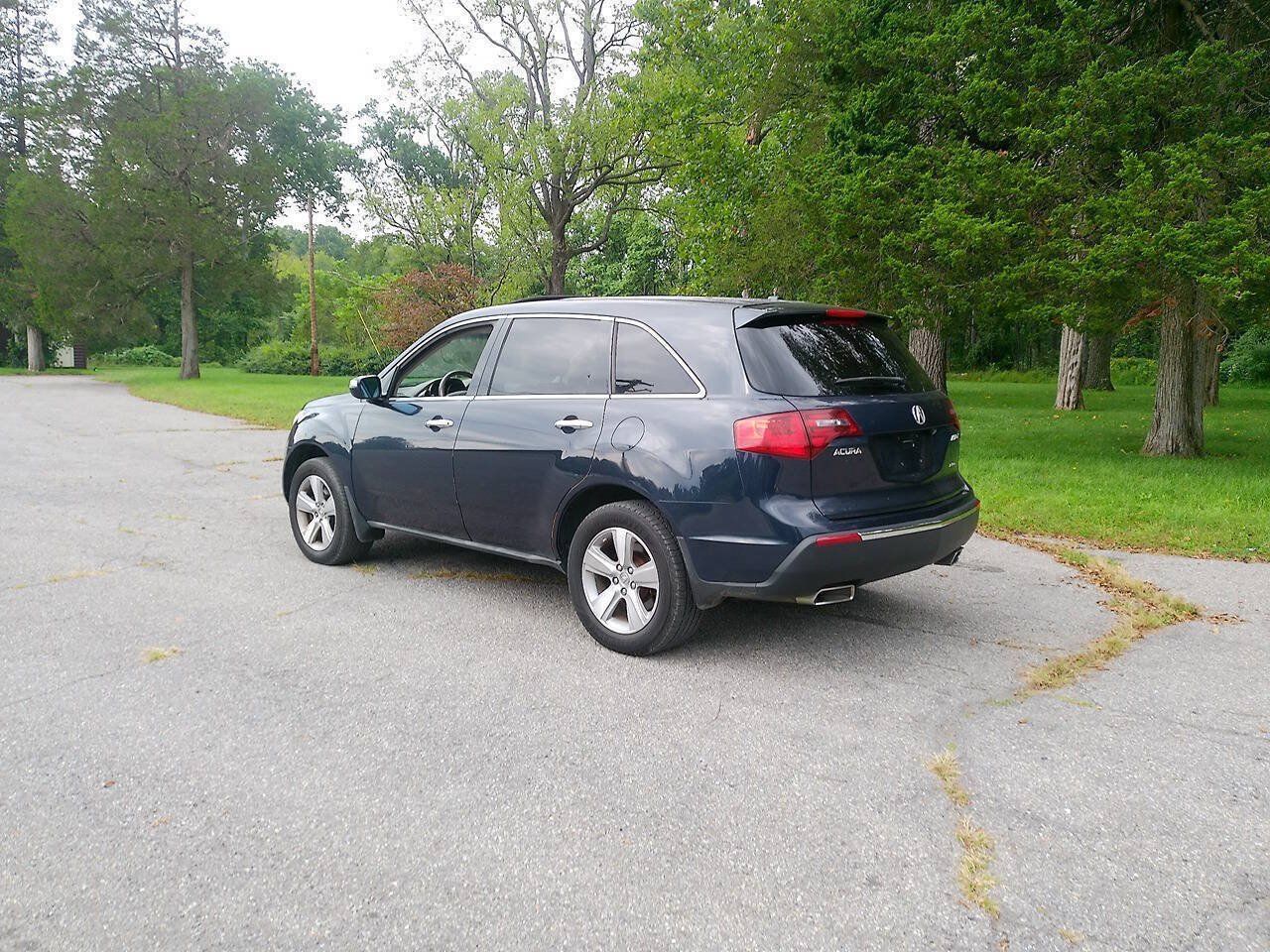Used 2011 Acura MDX w/ Technology Package AWD/4WD image 16