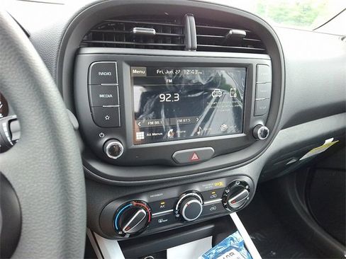 New 2025 Kia Soul LX image 8