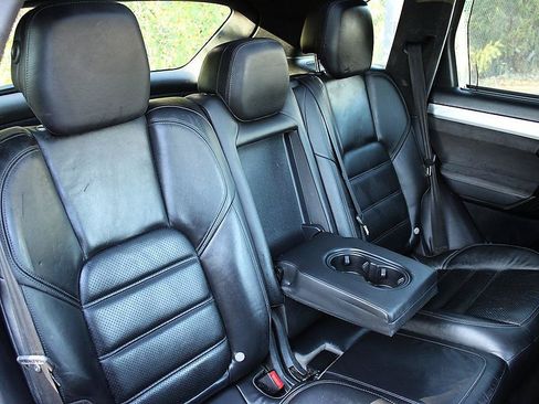 Used 2016 Porsche Cayenne GTS AWD/4WD image 20