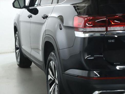 Used 2024 Volkswagen Atlas SE AWD/4WD image 41