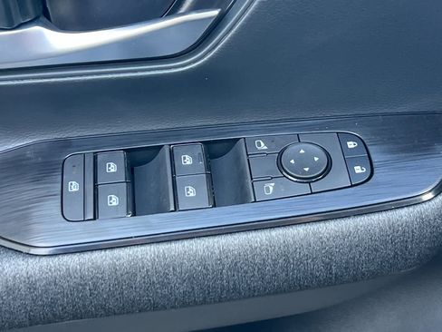 New 2026 Nissan Kicks SV AWD/4WD image 14