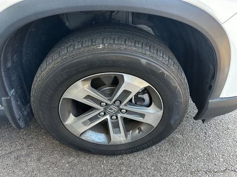 Used 2025 Honda Pilot EX-L image 10
