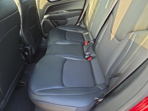 New 2026 Jeep Compass Latitude image 6