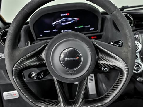 Used 2018 McLaren 720S Performance RWD image 28