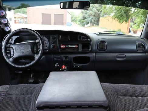 Used 1999 Dodge Ram 2500 Truck 4x4 Quad Cab image 16