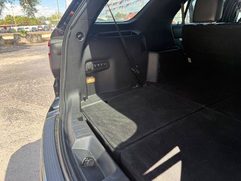 Used 2018 Ford Explorer Limited FWD image 28