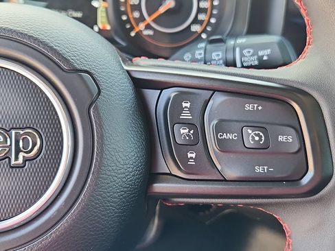 Certified 2024 Jeep Wrangler Unlimited Rubicon AWD/4WD image 19