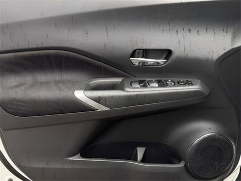 Used 2021 Nissan Kicks SV image 16