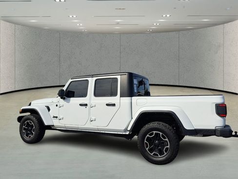 Used 2024 Jeep Gladiator Sport image 7