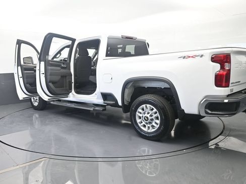 Used 2025 Chevrolet Silverado 2500 LT w/ Convenience Package AWD/4WD image 81