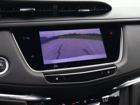 Certified 2023 Cadillac XT5 Premium Luxury FWD image 30