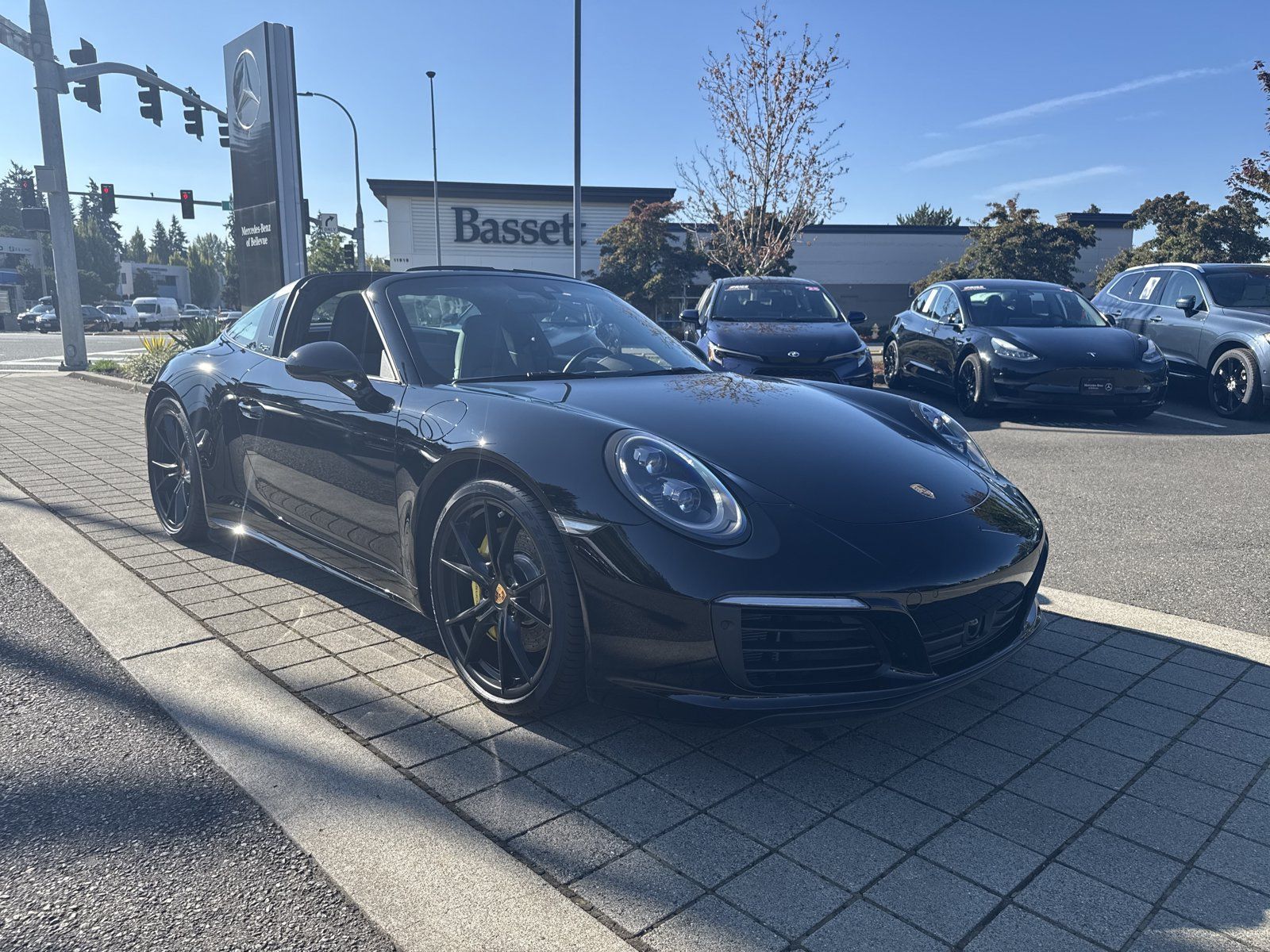 Used 2018 Porsche 911 Targa 4S AWD/4WD image 24