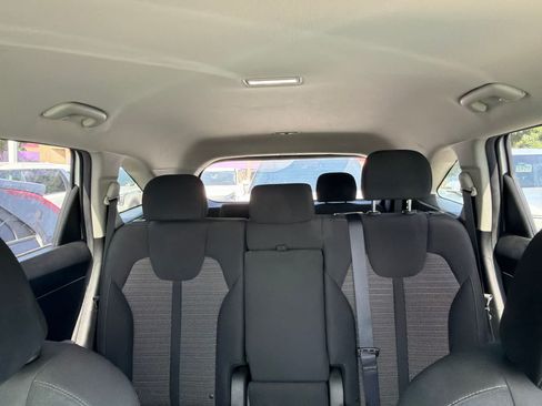 Used 2023 Kia Sorento LX FWD image 15