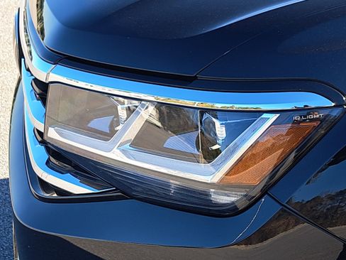 Used 2022 Volkswagen Atlas SEL R-Line image 31