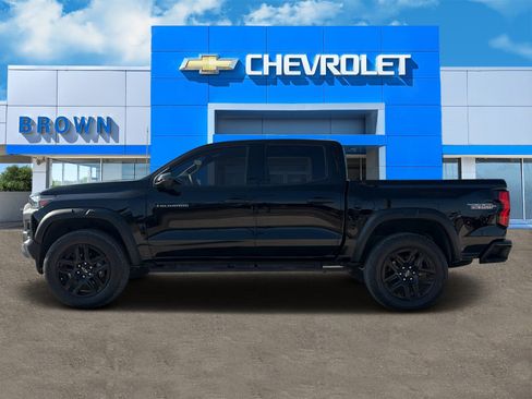 Certified 2023 Chevrolet Colorado Trail Boss w/ Technology Package AWD/4WD image 5