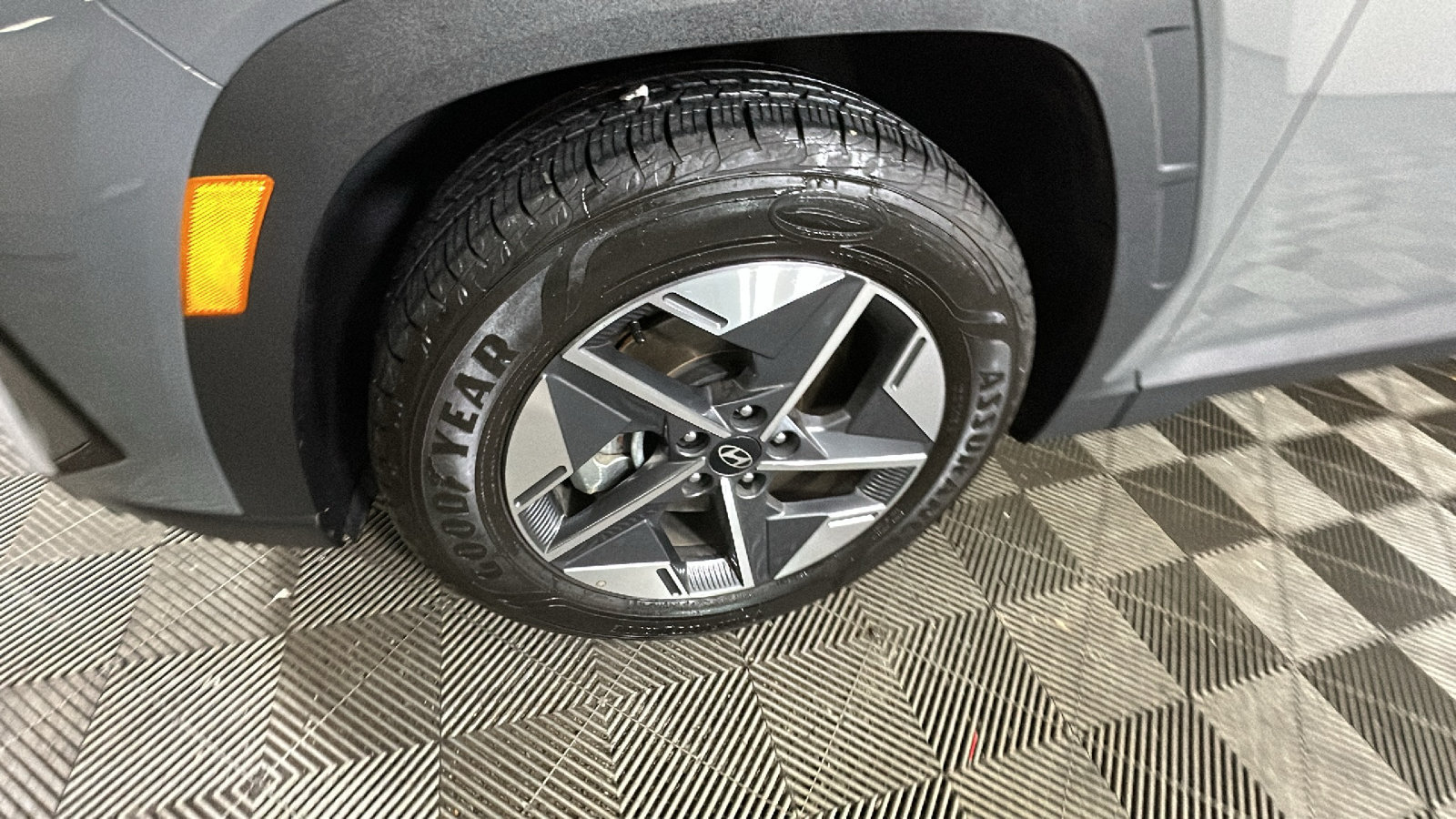 Used 2025 Hyundai Tucson SEL FWD image 11