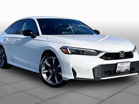 Used 2026 Honda Civic Sport Touring image 2