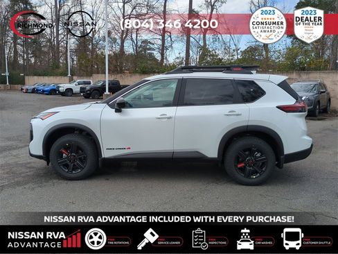 New 2025 Nissan Rogue SV image 8