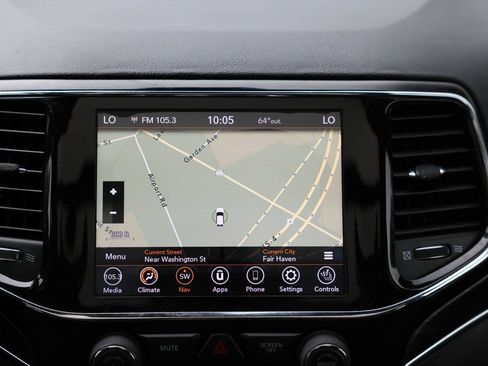 Used 2020 Jeep Grand Cherokee Limited w/ Luxury Group II AWD/4WD image 29