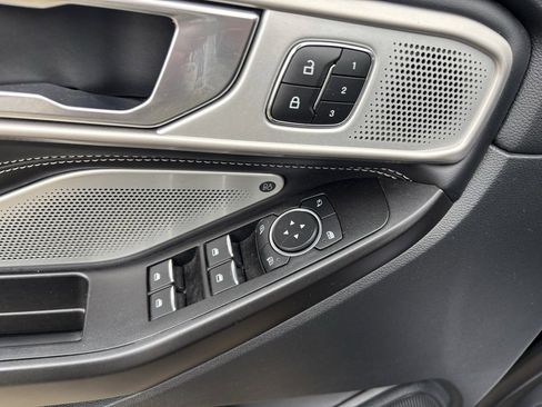 Used 2020 Ford Explorer ST w/ ST Street Pack image 22