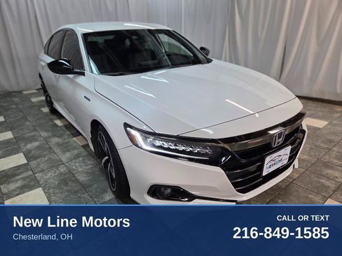 Used 2022 Honda Accord Sport image 1
