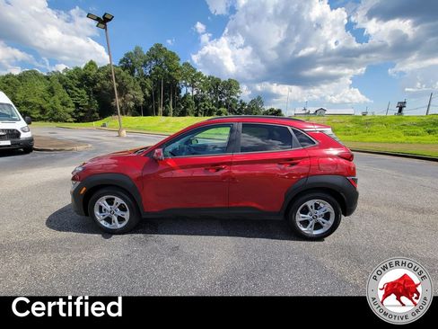 Used 2023 Hyundai Kona SEL w/ Cargo Package FWD image 2
