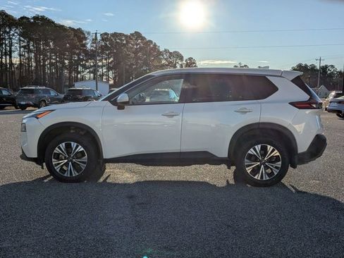 Certified 2023 Nissan Rogue SV image 7