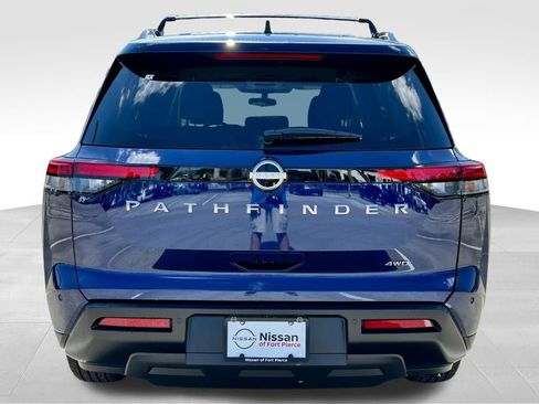New 2026 Nissan Pathfinder SV image 7