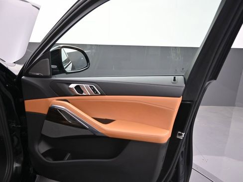 Used 2021 BMW X6 sDrive40i w/ M Sport Package image 19