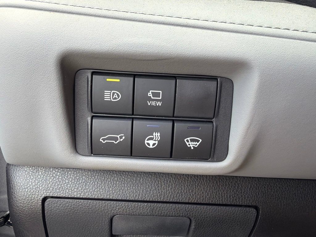 Used 2021 Toyota Highlander Platinum AWD/4WD image 27