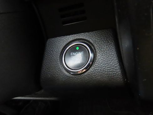 Used 2018 Ford Expedition Limited image 33