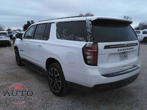 Used 2024 Chevrolet Suburban RST image 7