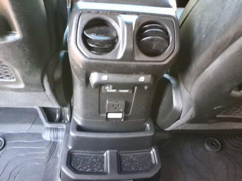 Used 2021 Jeep Wrangler Unlimited Rubicon w/ LED Lighting Group image 15