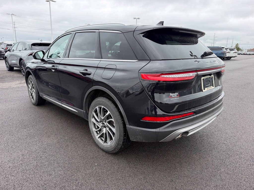 Used 2022 Lincoln Corsair AWD w/ Equipment Group 101A image 8