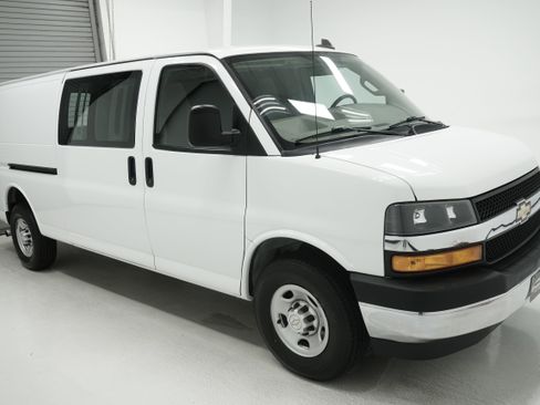 Used 2019 Chevrolet Express 2500 Extended w/ Driver Convenience Package RWD image 2
