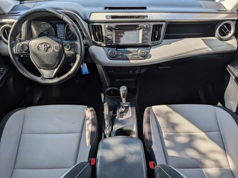 Used 2017 Toyota RAV4 XLE AWD/4WD image 10